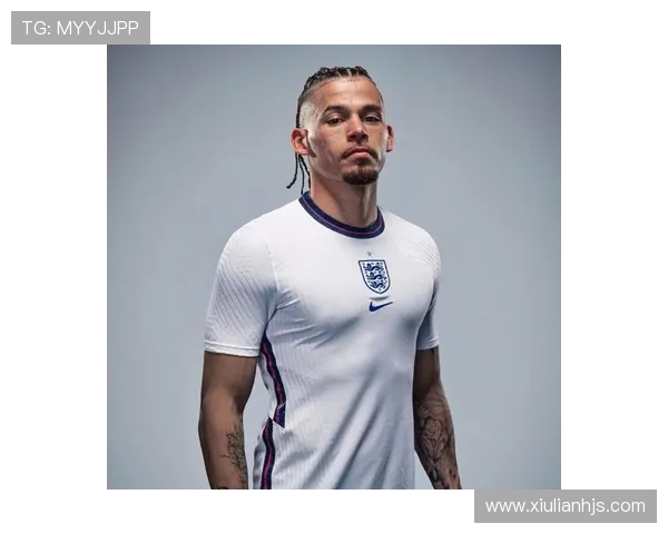 足球巨星精彩射门瞬间高清头像图片展现绝佳技艺与风采